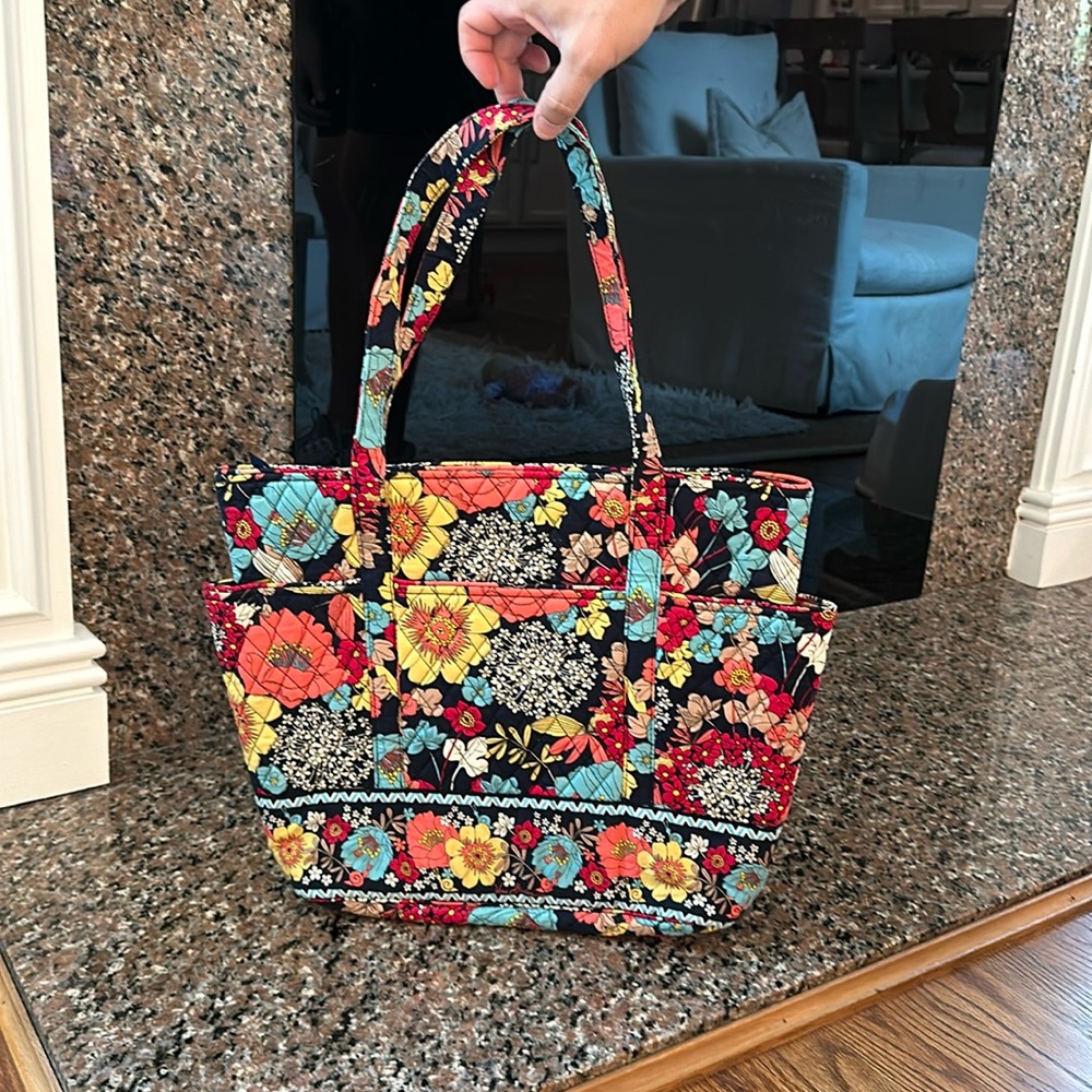 Vera Bradley tote